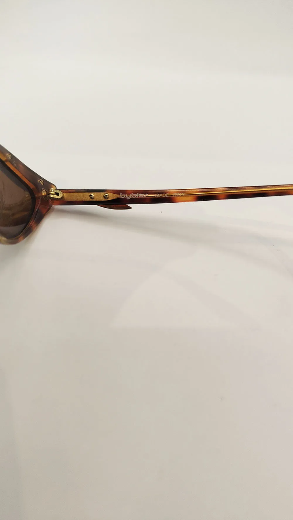 Byblos Vintage 90s Womens Tortoiseshell Cat Eye Sunglasses