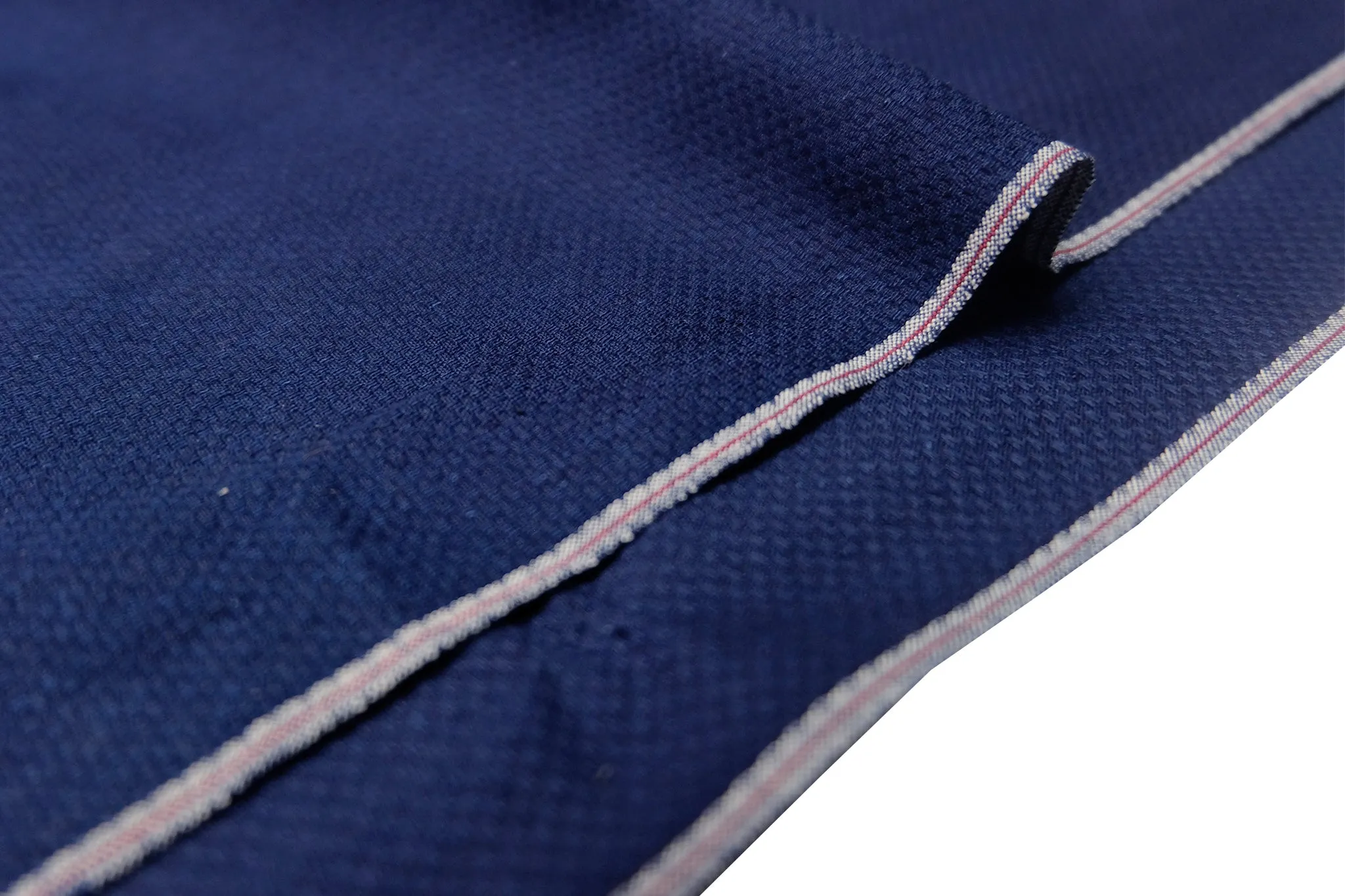 INDIGO SELVEDGE DOBBY.