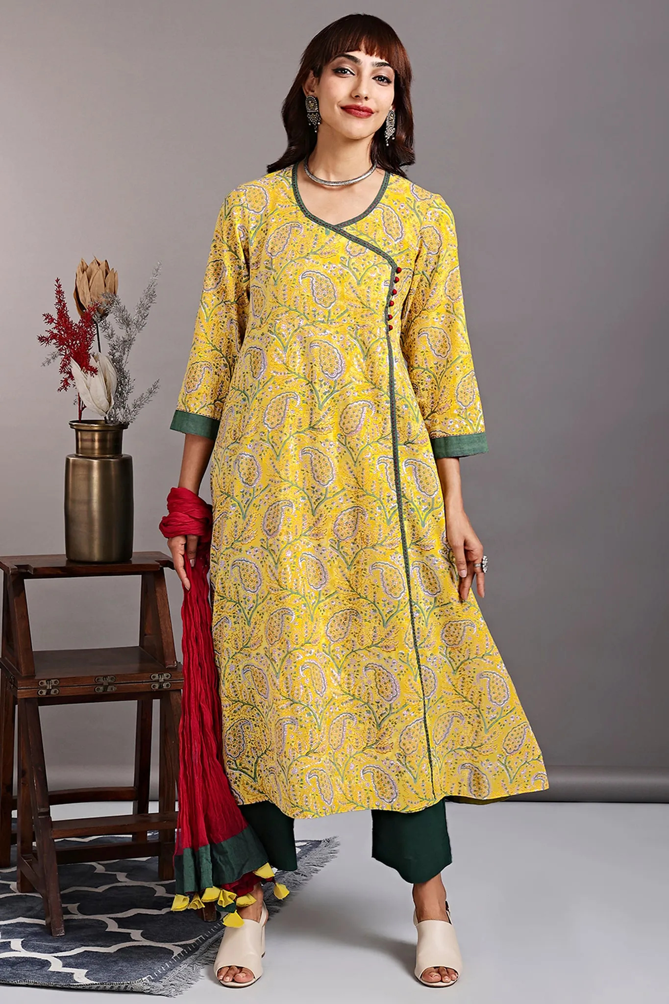 overlap angrakha - tantalizing yellow & enchanted paisley