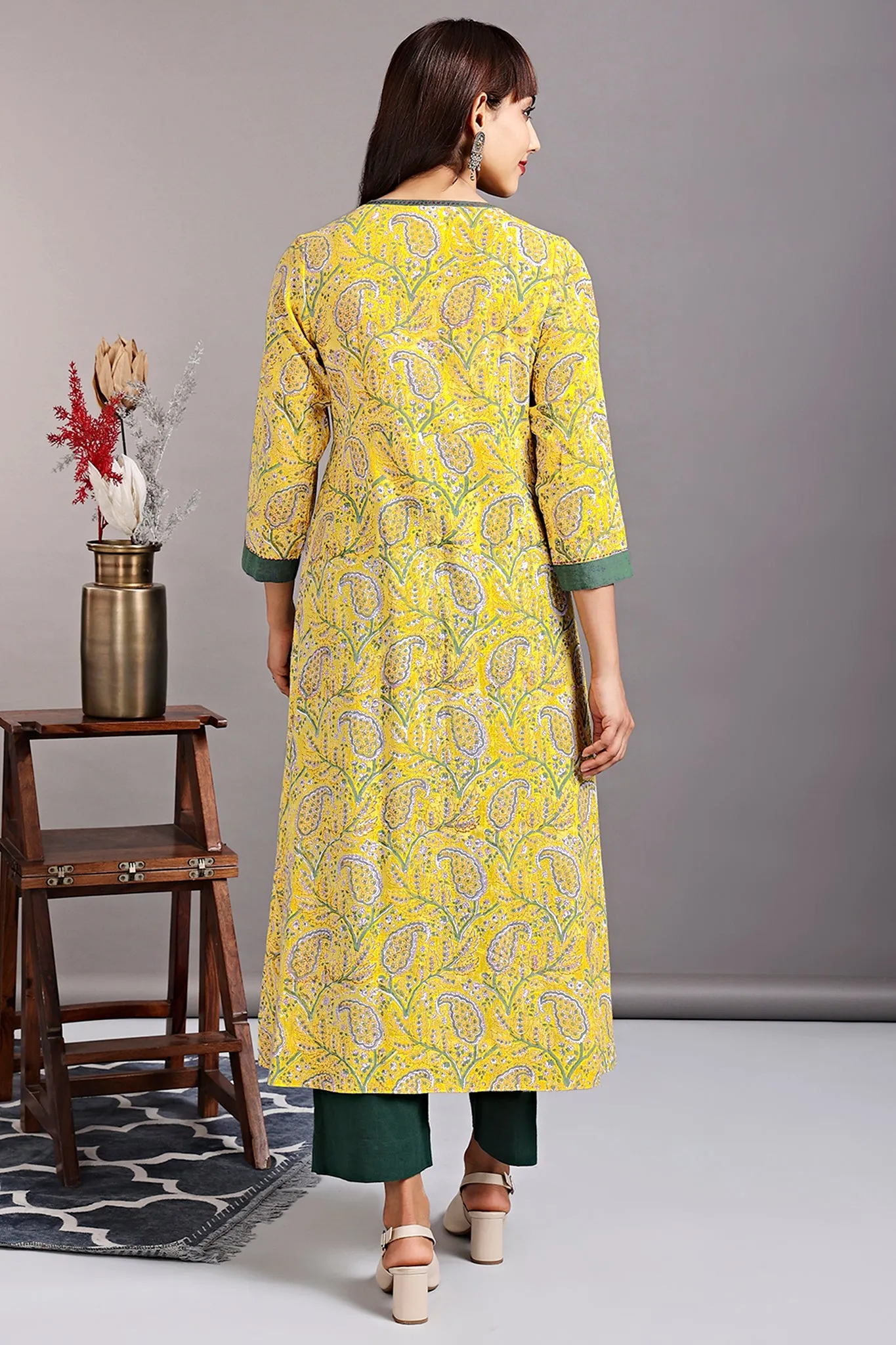 overlap angrakha - tantalizing yellow & enchanted paisley