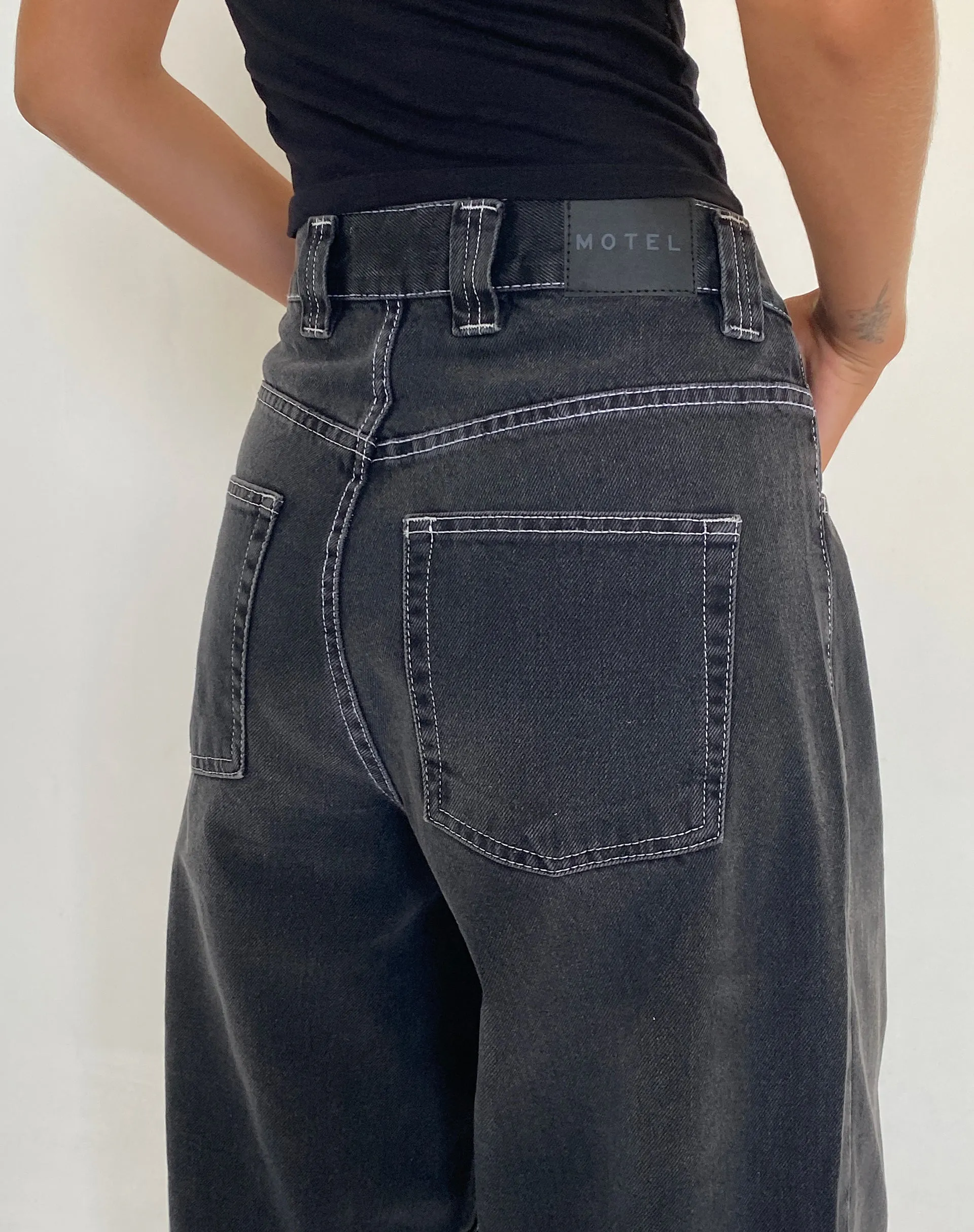 Skater Low Rise Jean in Vintage Black with White Top Stitch