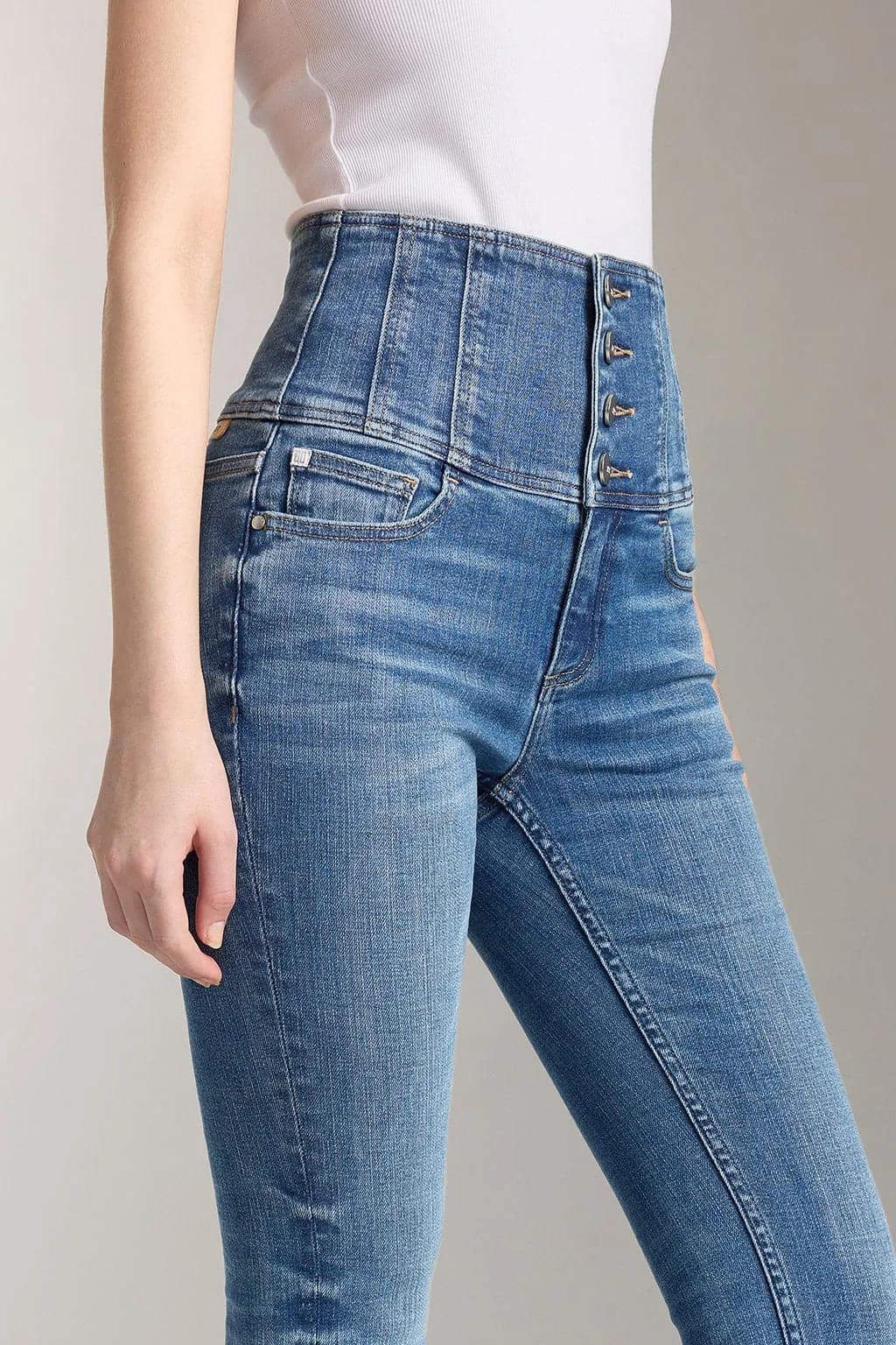 Super High Rise Jeans With Four Buttons